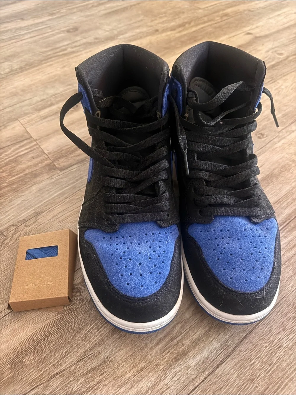 Nike Men’s High-Top Sneakers in Black and Blue